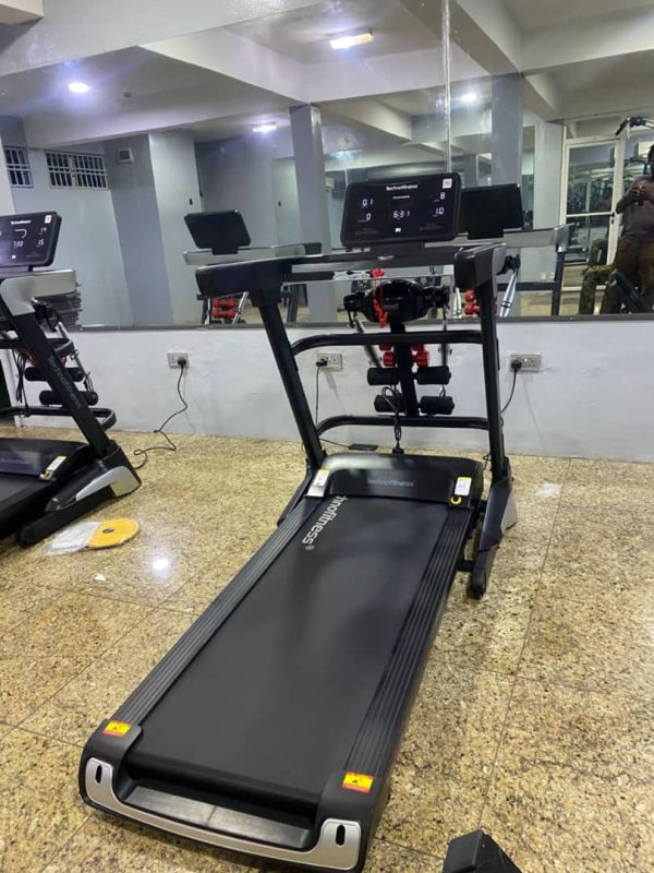 Tech Fitness 4HP Commercial Home heavy duty Treadmill